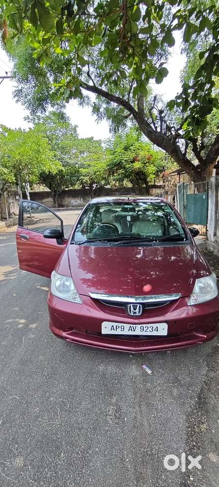 Honda City 2004 Petrol Well Maintained