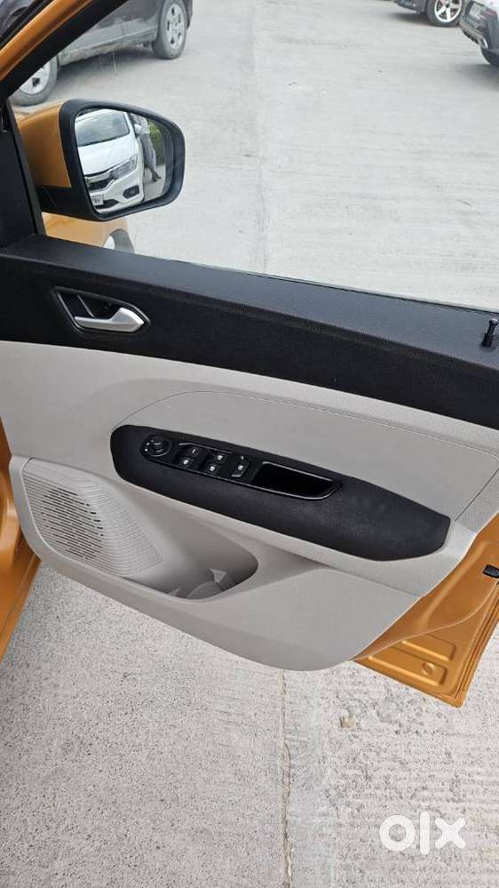 Renault Triber Rxz, 2020, Petrol