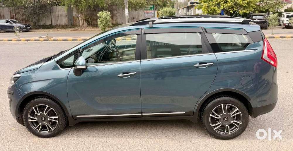Mahindra Marazzo M8, 2019, Diesel
