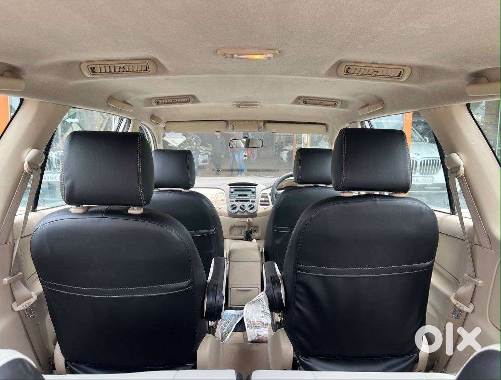 Toyota Innova 2.0 E, 2009, Petrol