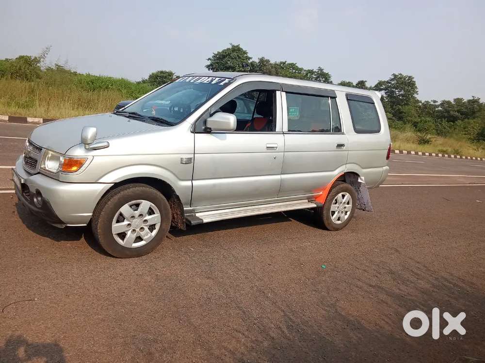 Chevrolet Tavera Neo 9 Year