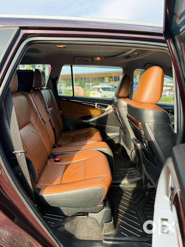Toyota Innova Crysta 2.7 Z