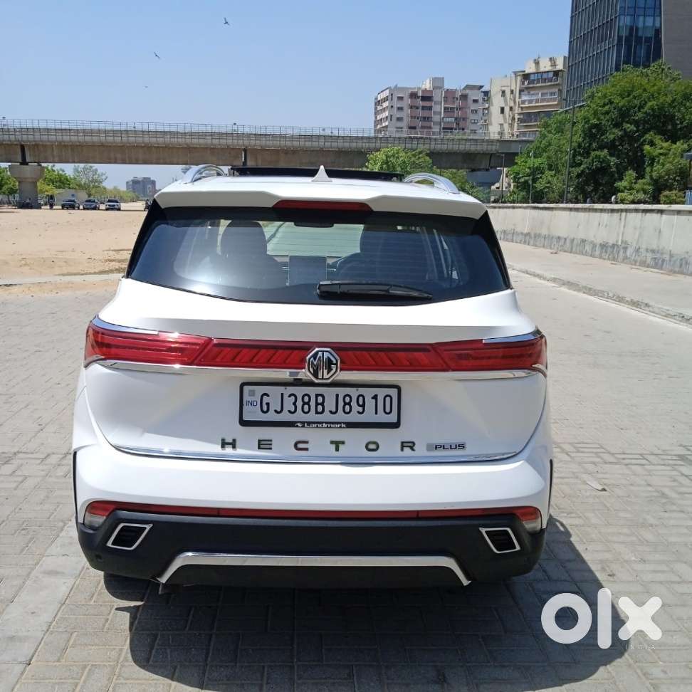Mg Hector Plus Sharp Pro 1.5 Turbo Petrol Cvt 6 Str, 2025, Petrol