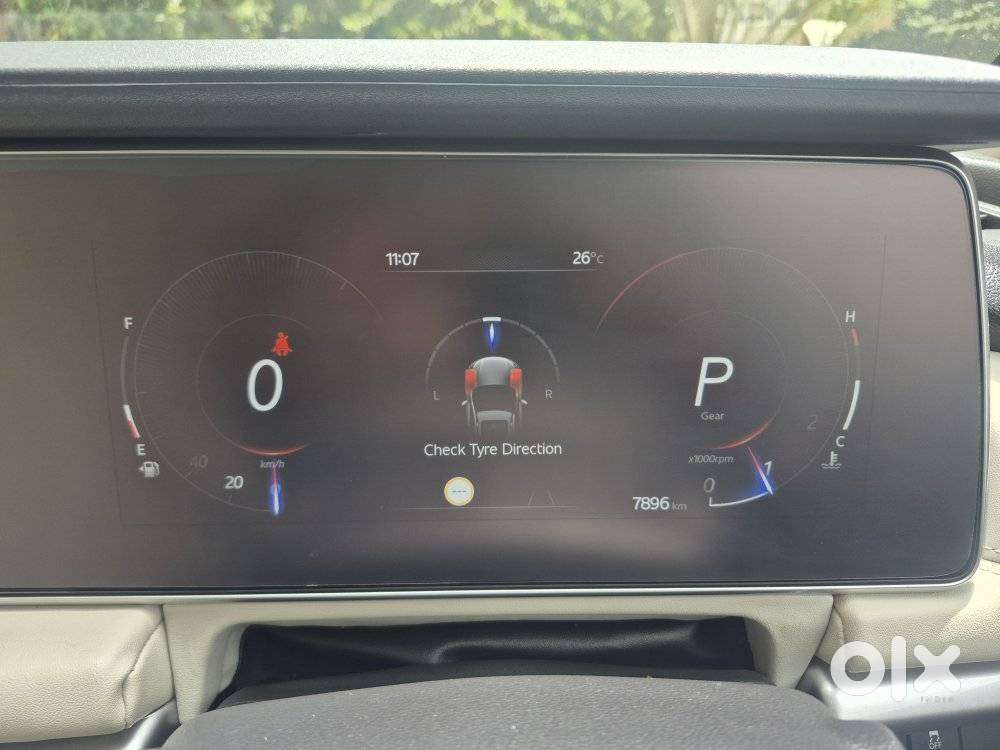 Mahindra Xuv700 2.0 Ax 7 Petrol At Str, 2024, Petrol