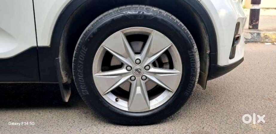 Volvo Xc40 B4 Ultimate, 2022, Petrol