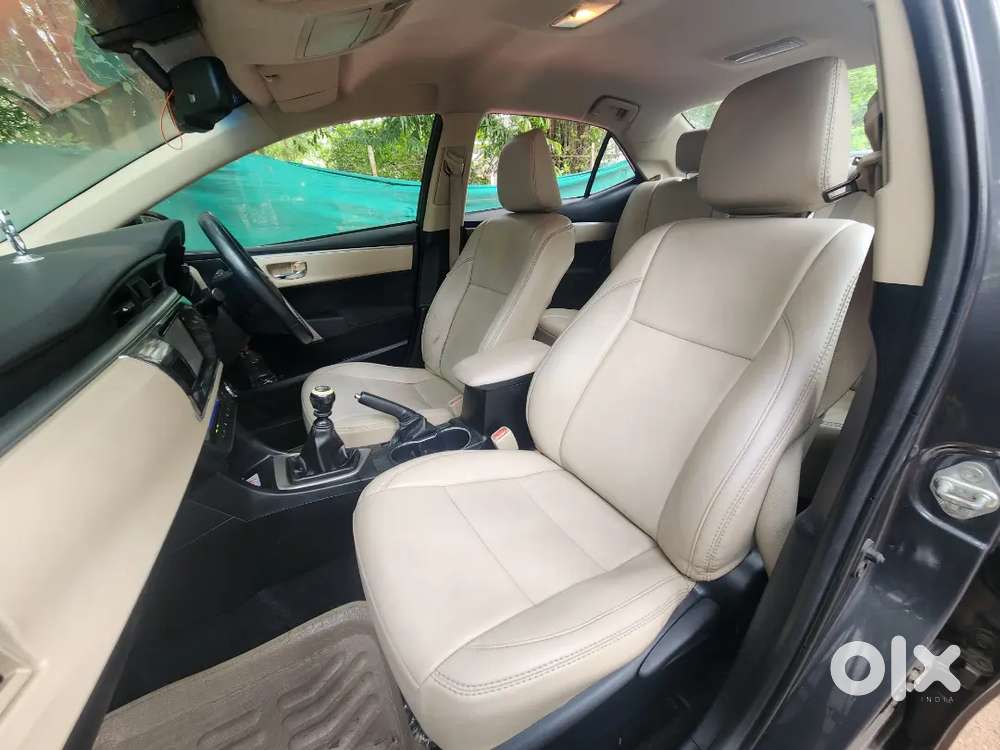 Toyota Corolla Altis 2015 Petrol Well Maintained