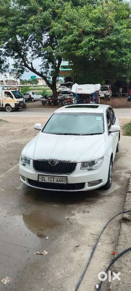 Skoda Superb 2012 Automatic