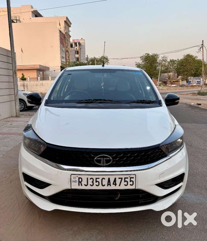 Tata Tiago 1.2 Revotron Xt, 2022, Petrol