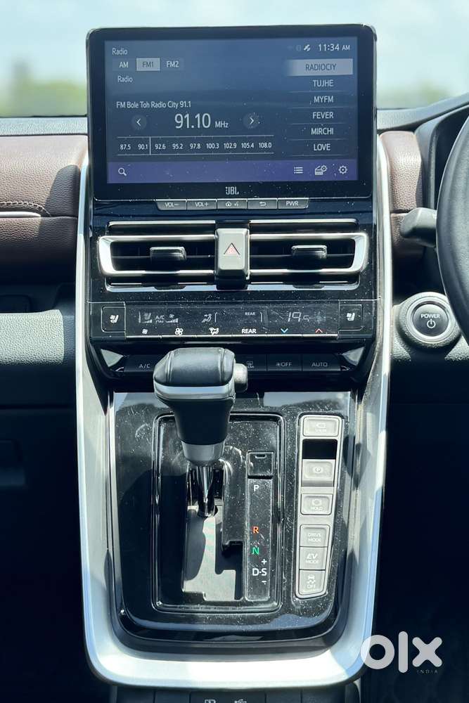 Toyota Innova Hycross 2.0 Zx Hybrid 7 Str, 2024, Cng & Hybrids