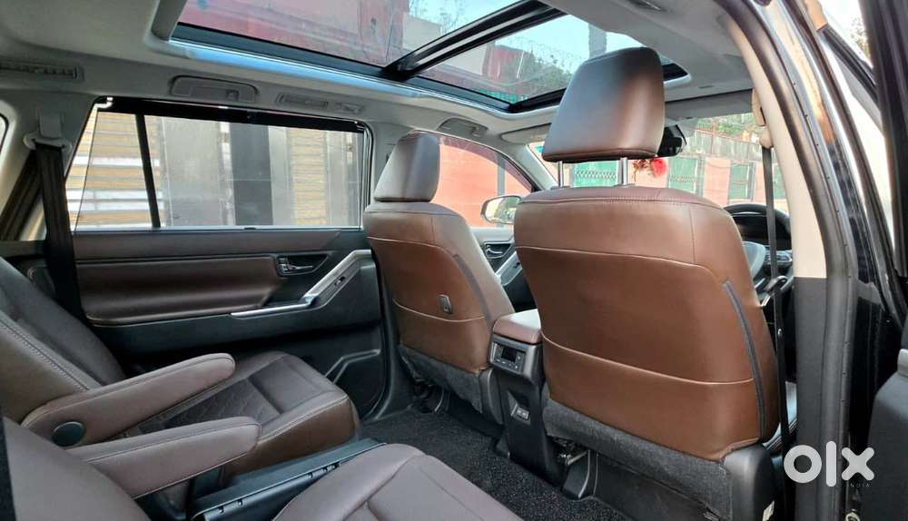 Toyota Innova Hycross 2.0 Zx (o) Hybrid 7 Str, 2024, Petrol