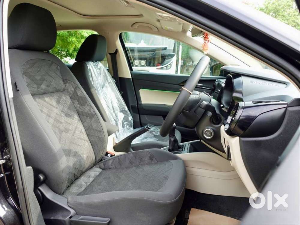 Skoda Slavia Sportline 1.0l Tsi Mt, 2026