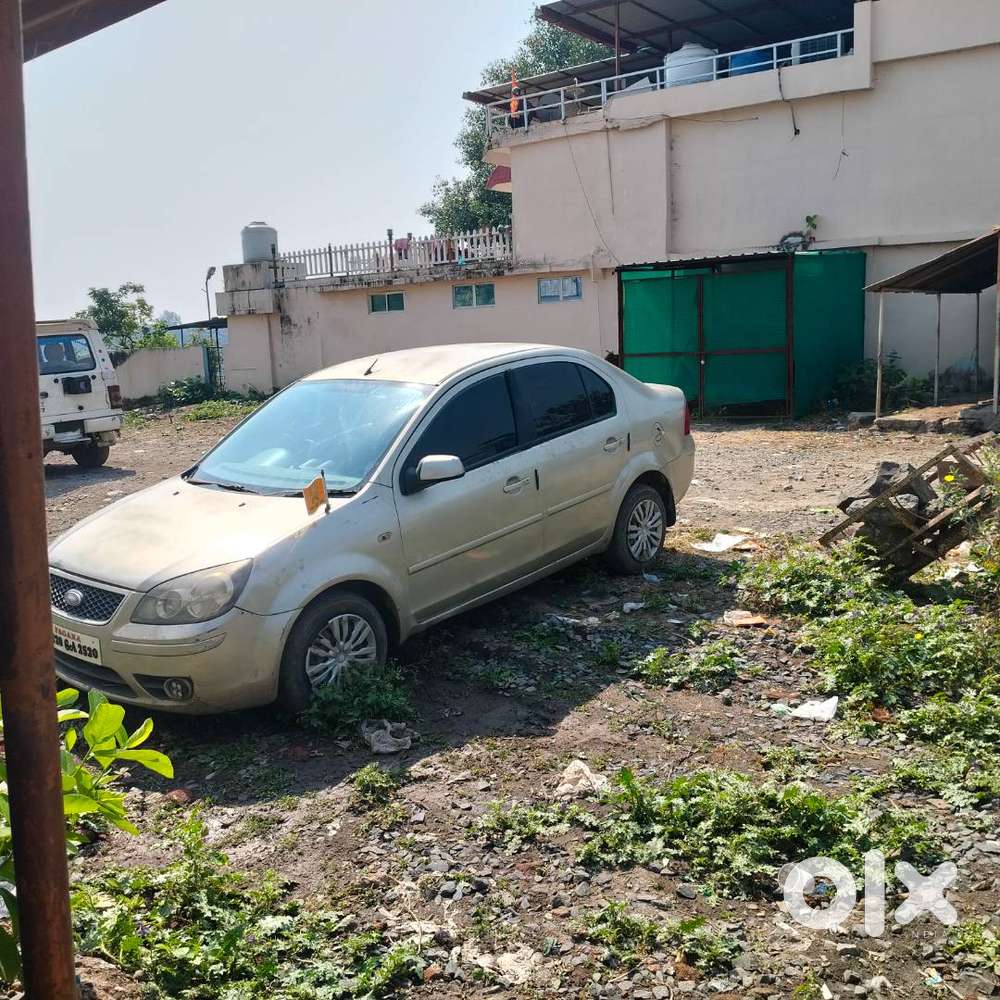 Gadi Meh Koii Kam Nhi Hai Lena Hai Or Chalan Hai