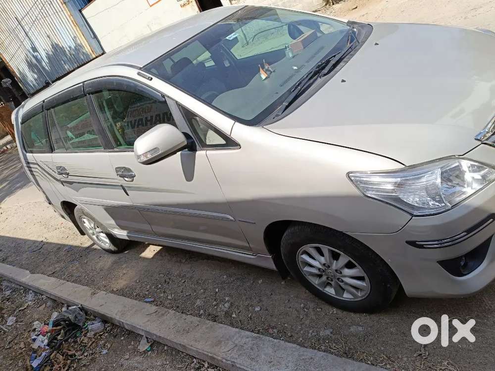 Toyota Innova 2013 Diesel Well Maintained
