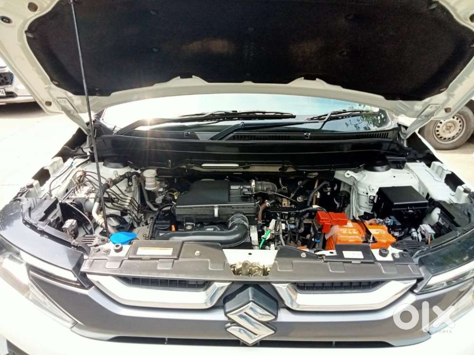Maruti Suzuki Brezza Vxi At, 2023, Petrol