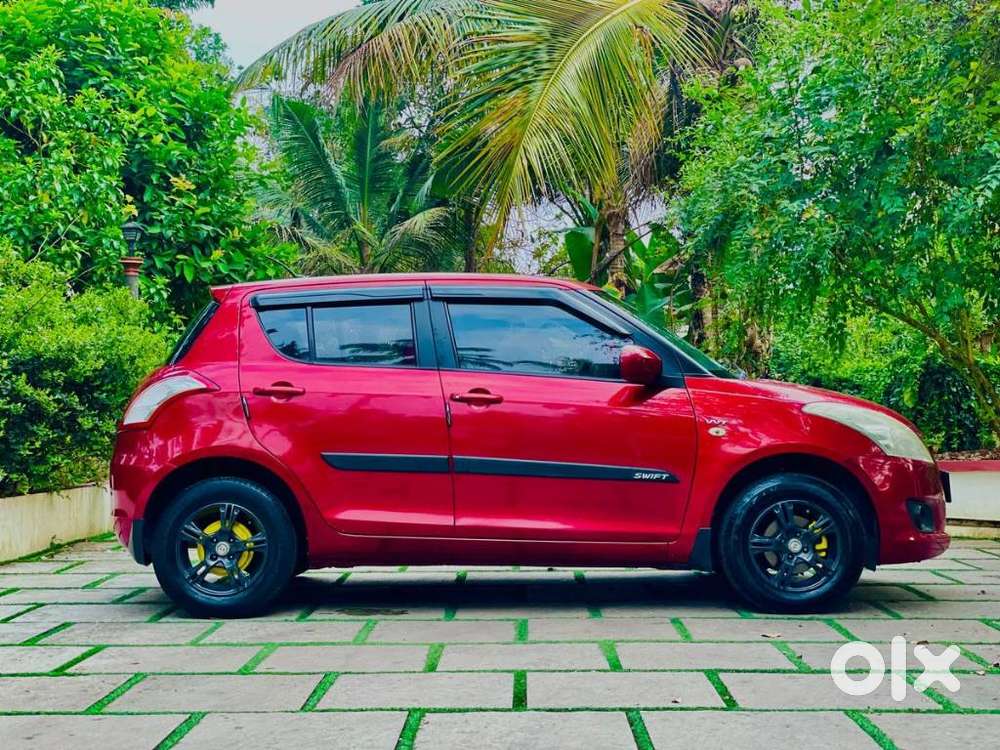 Maruti Suzuki Swift Lxi Optional-o, 2012, Petrol