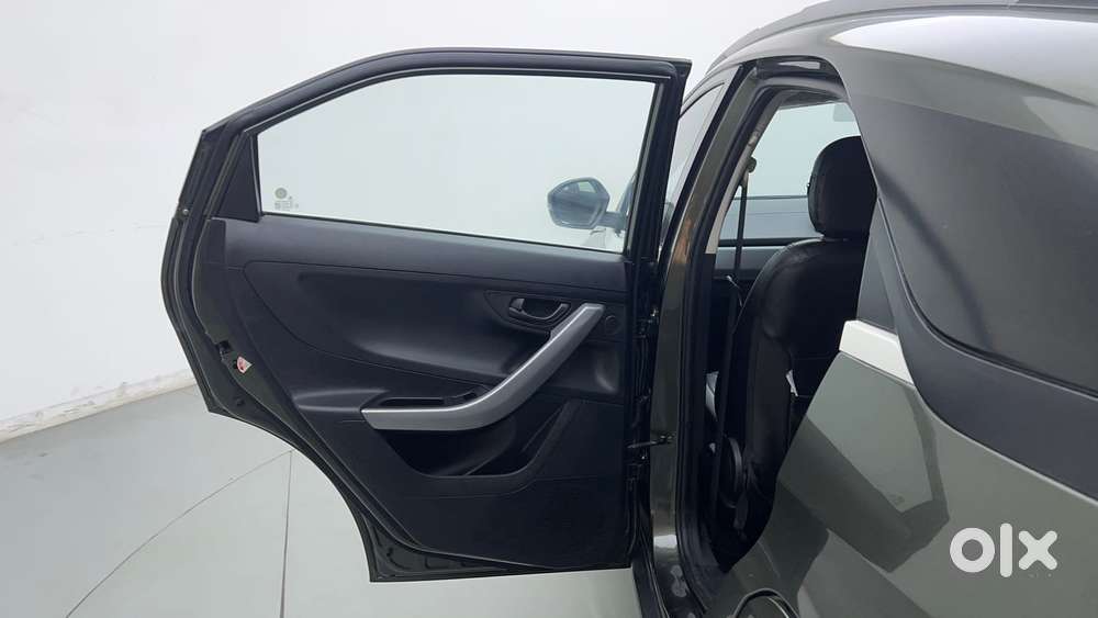 Tata Nexon 1.2 Revotron Xm, 2023, Petrol