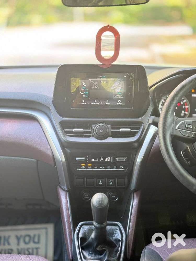 Maruti Suzuki Grand Vitara 1.5 Delta Smart Hybrid At, 2025, Petrol