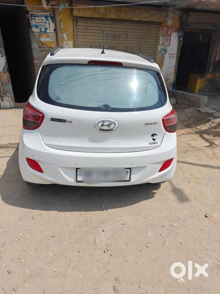 Hyundai Grand I10 2016 Petrol Well Maintained