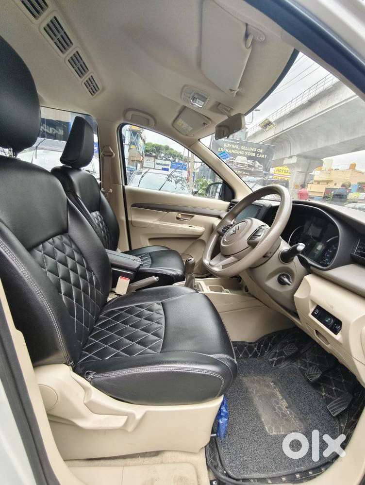 Maruti Suzuki Ertiga 1.5 Vxi, 2022, Petrol