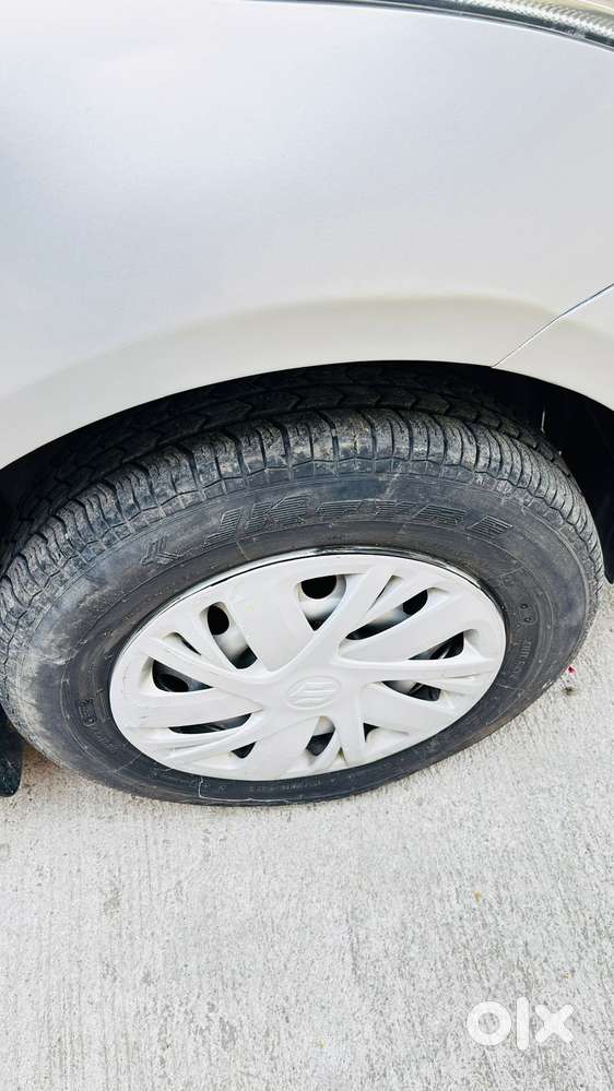 Maruti Suzuki Swift Lxi Optional-o, 2015, Petrol
