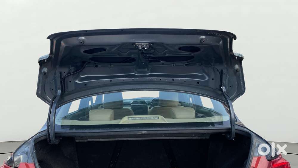 Maruti Suzuki Swift Dzire 1.2 Vxi Bsiv, 2021, Petrol