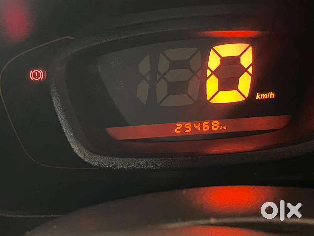 Renault Kwid 2016 Petrol Well Maintained