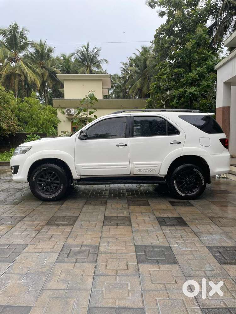 Toyota Fortuner 4*2 Automatic 2014