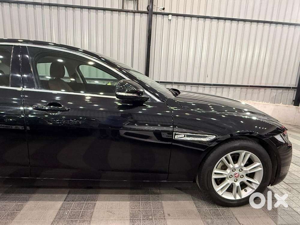 Jaguar Xe Petrol 2016 Last