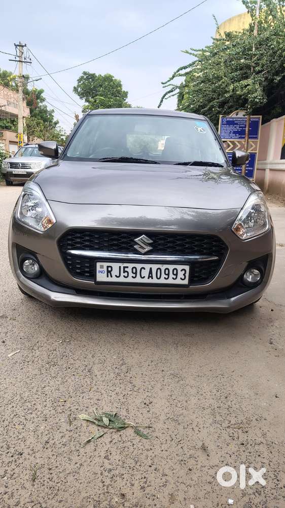 Maruti Suzuki Swift Vxi + Manual, 2023, Petrol