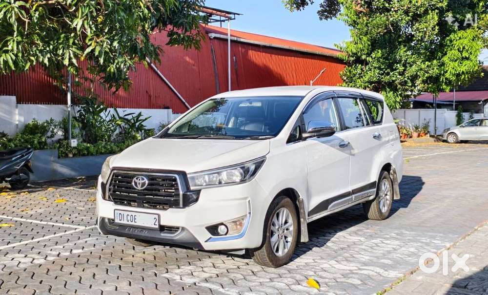 Toyota Innova Crysta 2.4 G Mt 7 Str, 2020, Diesel