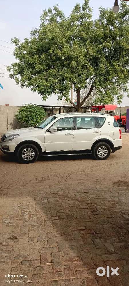 Mahindra Rexton 2014 ऑटोमैटिक