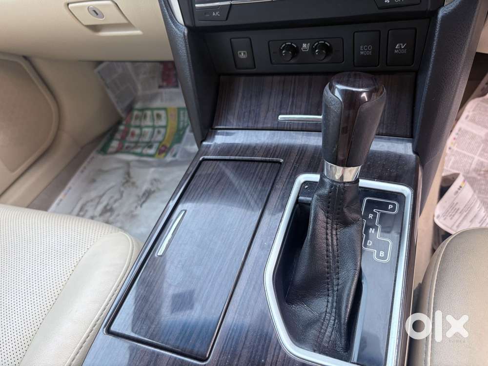 Toyota Camry Hybrid 2.5, 2017, Cng & Hybrids