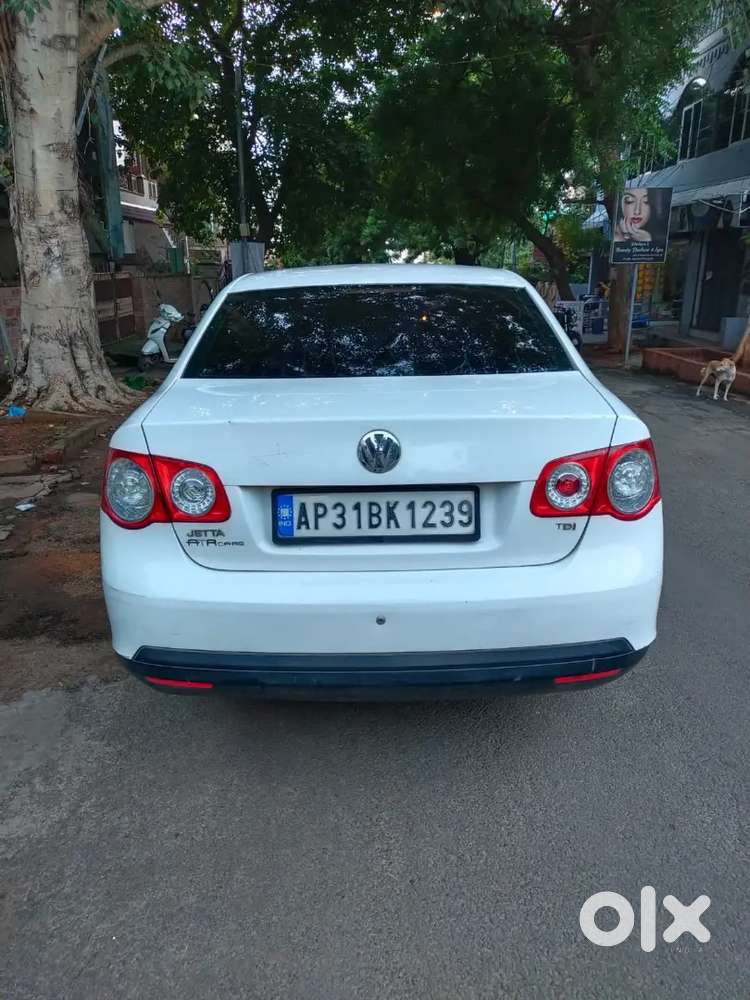 Volkswagen Jetta 2010 Diesel 136500 Km Driven