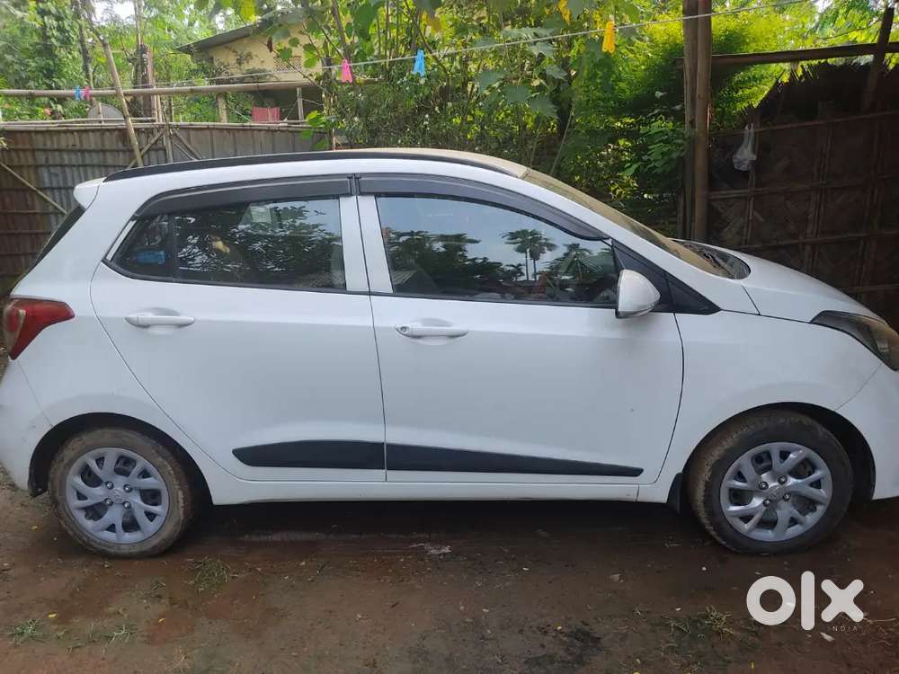 Hyundai I10 Sportz Petrol Manual 2018
