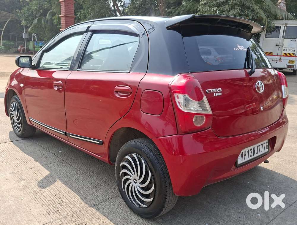 Toyota Etios Liva 1.2 V, 2016, Petrol