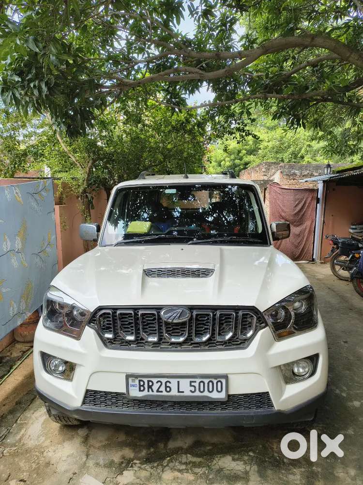 Mahindra Scorpio 2.2 S10 2017 Diesel Manual
