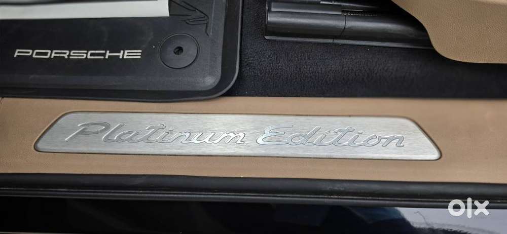 Porsche Cayenne Platinum Edition, 2022, Petrol