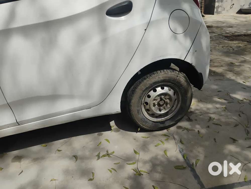 Hyundai Eon 2012 Petrol Well Maintained