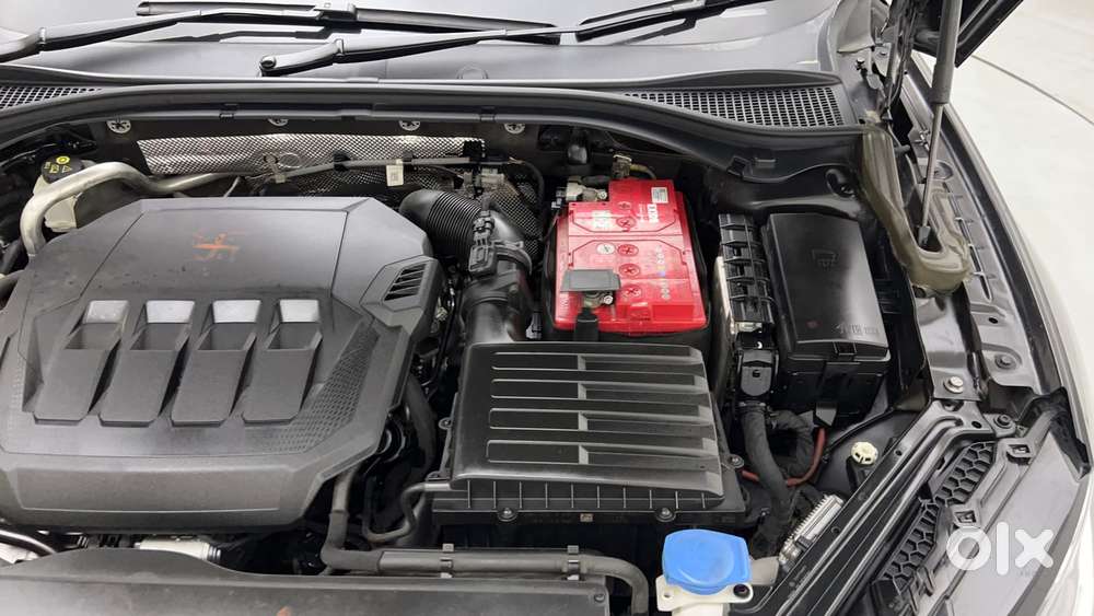 Skoda Superb L&k 1.8 Tsi At, 2022, Petrol