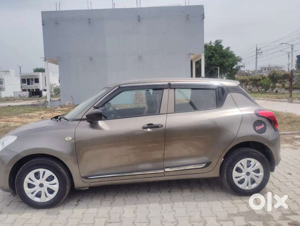 Maruti Suzuki Swift 2021 Petrol 65000 Km Driven
