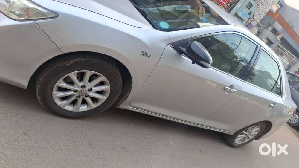 Toyota Camry Dec 2013 Petrol