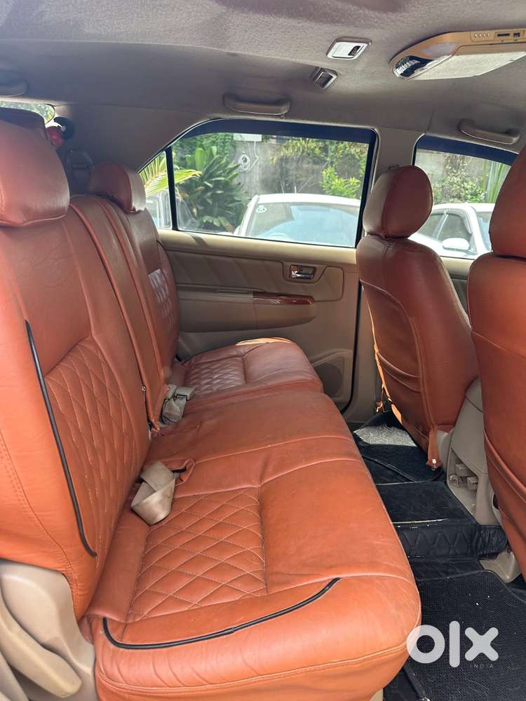 Toyota Fortuner 3.0 4x2 Mt, 2011, Diesel