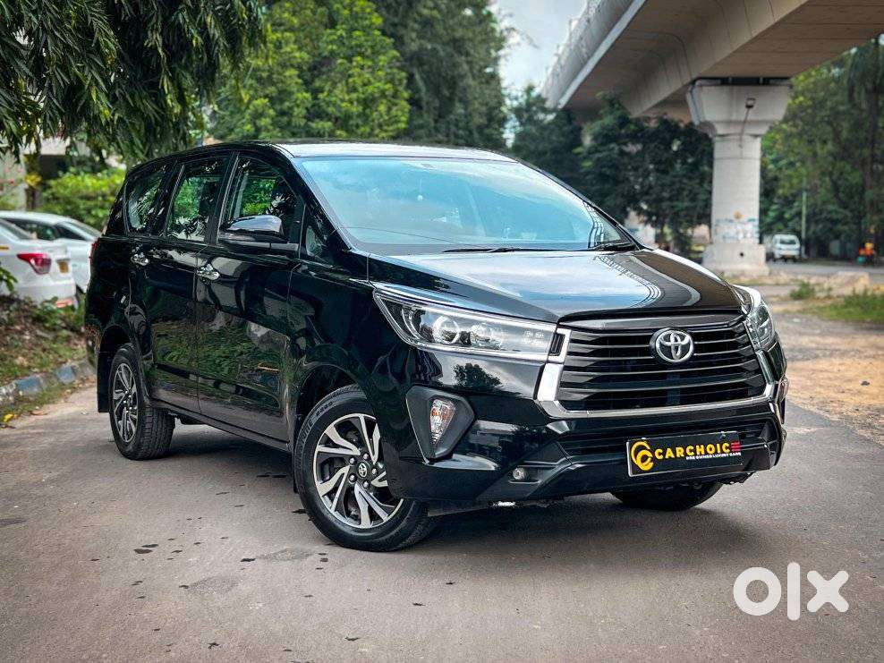 Toyota Innova Crysta 2.4 V 8 Str, 2022, Diesel