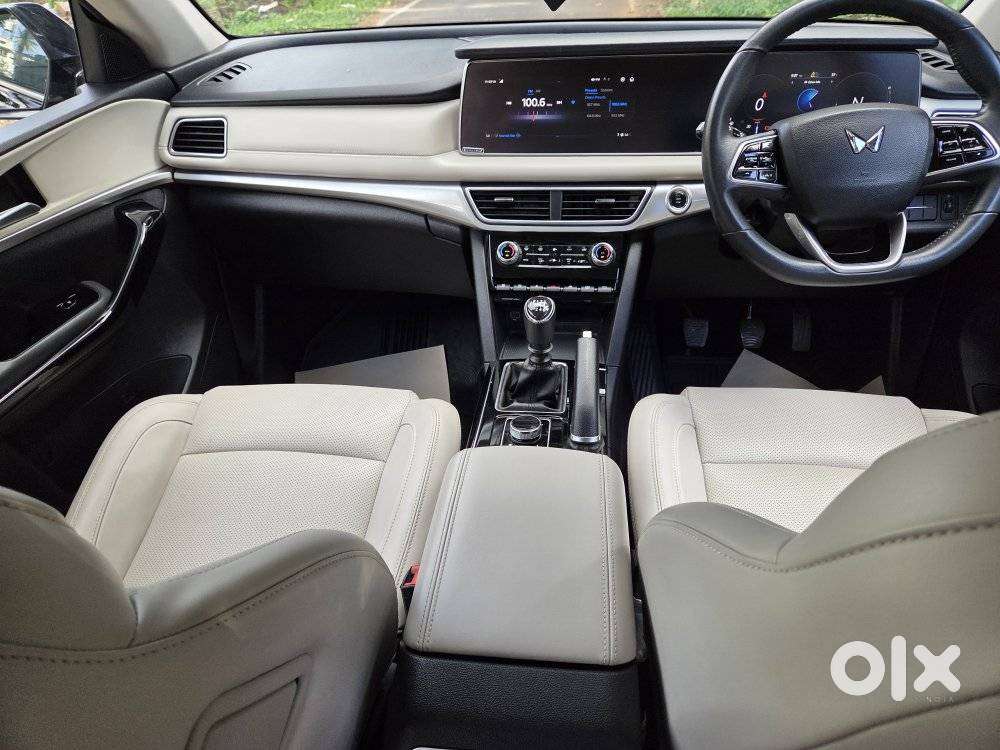 Mahindra Xuv700 2.2 Ax 7 Diesel Mt Str, 2023, Diesel
