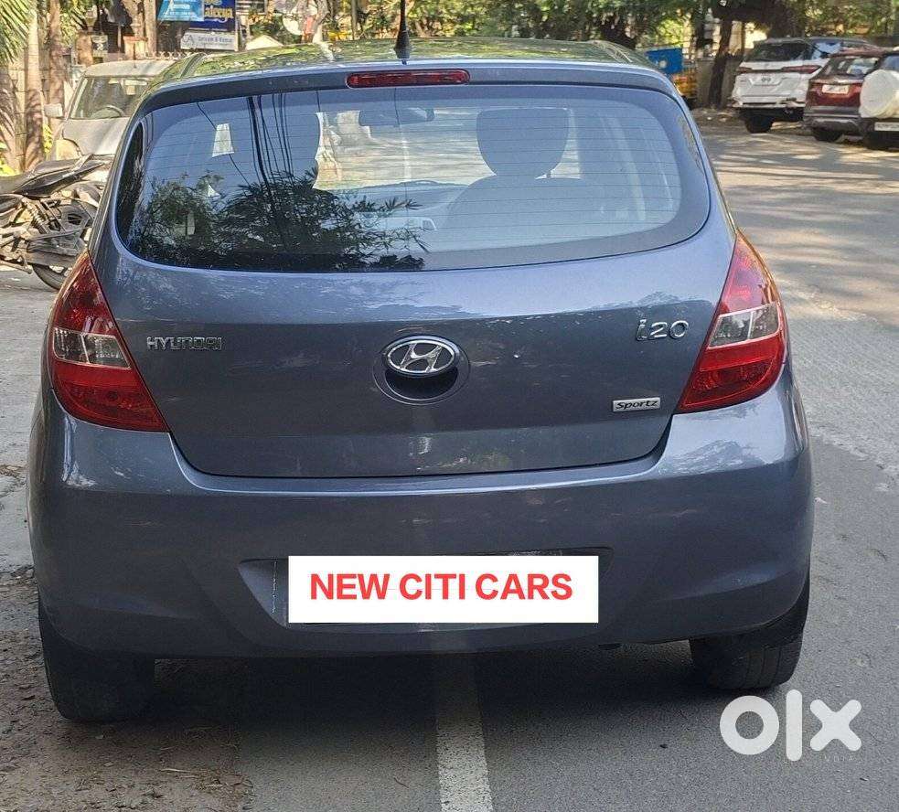 Hyundai I20 2010-2012 1.2 Sportz, 2011, Petrol