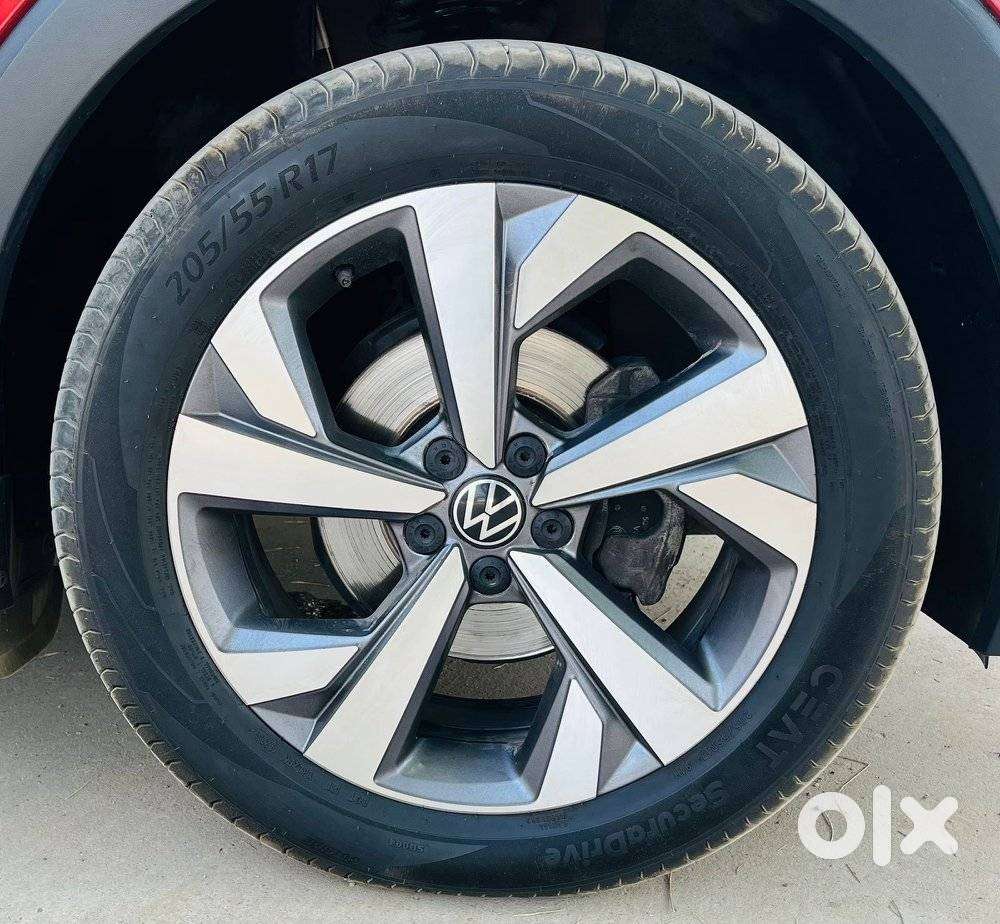 Volkswagen Taigun 1.0 Tsi Topline At, 2024, Petrol