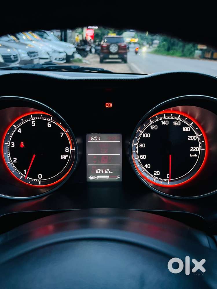 Maruti Suzuki Swift Vxi Abs Bsiv, 2024, Petrol