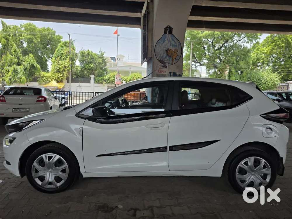Tata Altroz 2022 Petrol Well Maintained
