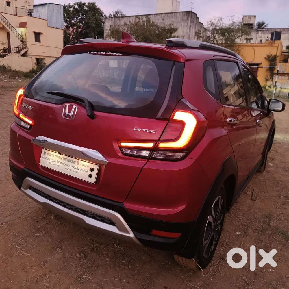 Honda Wr-v Vx Petrol – 2022 – Radiant Red Metallic – Top Model
