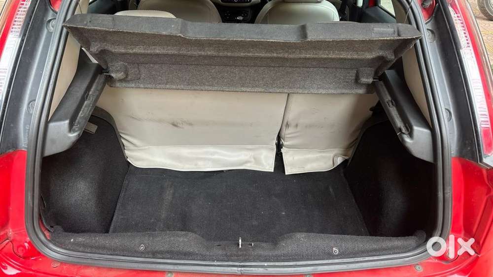 Fiat Punto Evo 2015 Diesel 74658 Km Driven With Company Records.